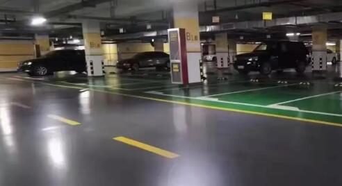 蘇州超耐磨環(huán)氧地坪施工方案？免費(fèi)超耐磨環(huán)氧地坪施工方案