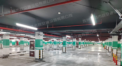 3f5b4ee2198c60e07126aedaa819ef3.jpg 道路劃線,車位劃線,停車位劃線