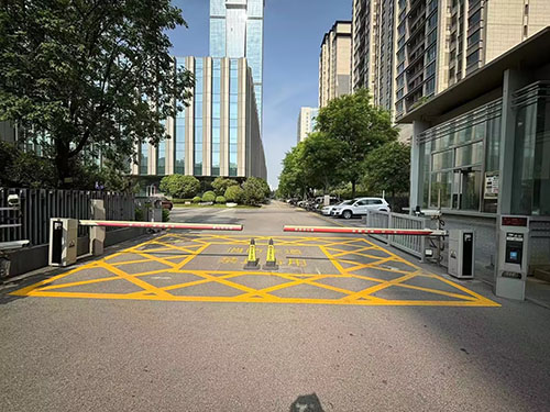 車位劃線人員需要什么證件? 確保安全有序停車的重要保障 車位劃線人員需要什么證件? 確保安全有序停車的重要保障